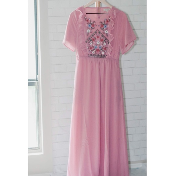 Embroidered Mauve Maxi Dress - Picture 4 of 4